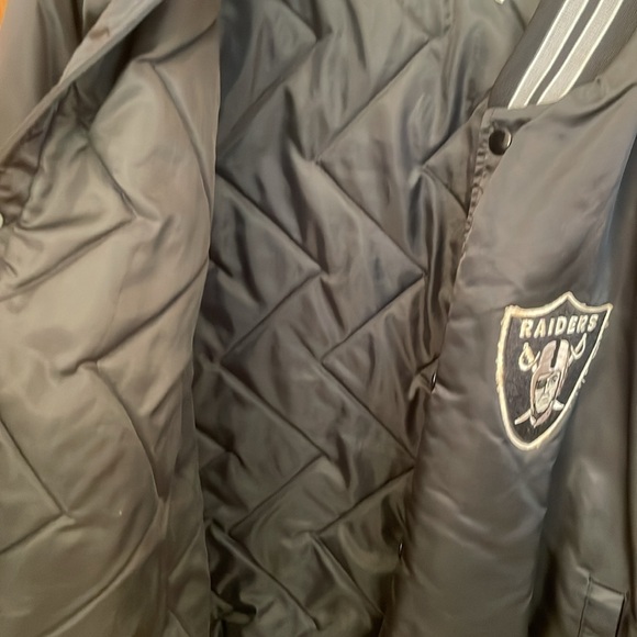 Raiders NFL Jacket
Locker Line band - Picture 4 of 10